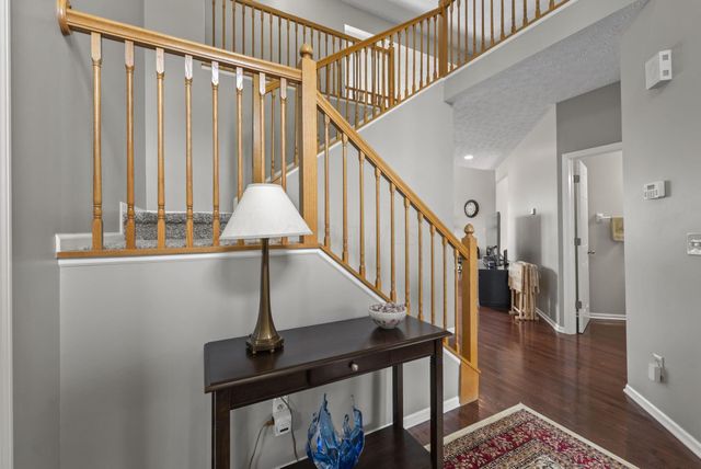 717 Preston Trails Drive, Pickerington, OH 43147