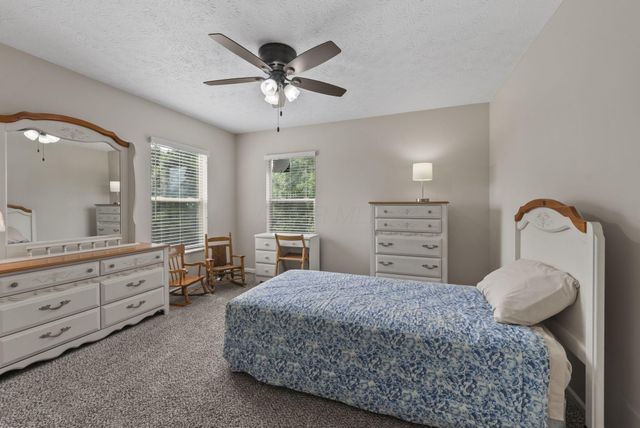 717 Preston Trails Drive, Pickerington, OH 43147