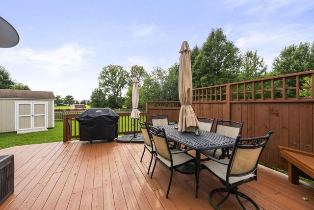 717 Preston Trails Drive, Pickerington, OH 43147