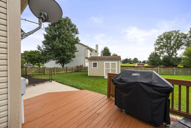 717 Preston Trails Drive, Pickerington, OH 43147