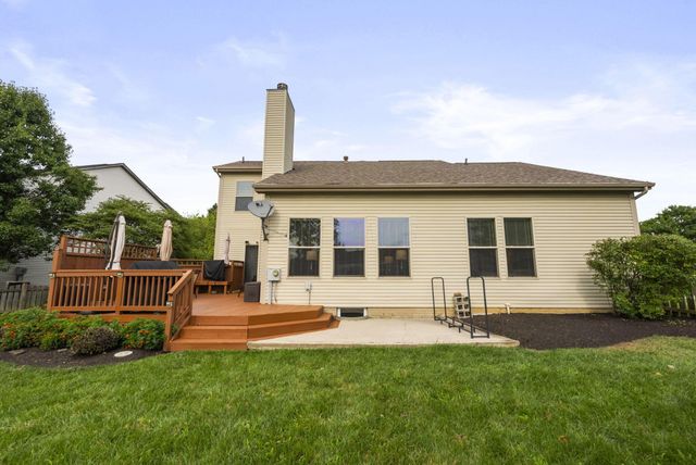 717 Preston Trails Drive, Pickerington, OH 43147