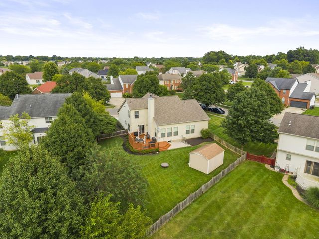 717 Preston Trails Drive, Pickerington, OH 43147