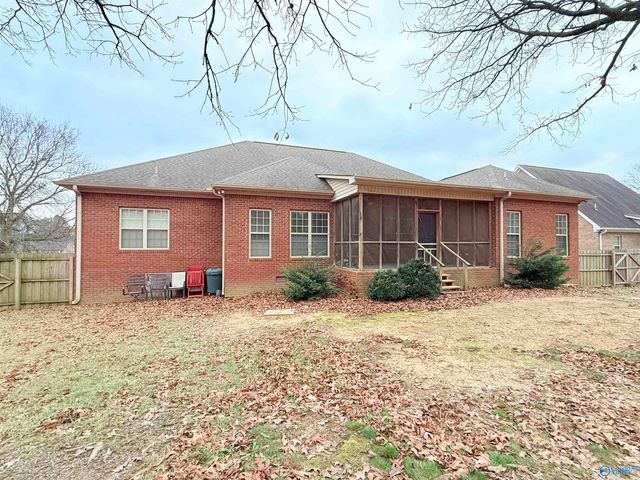 626 Berry Hill Lane, Arab, AL 35016
