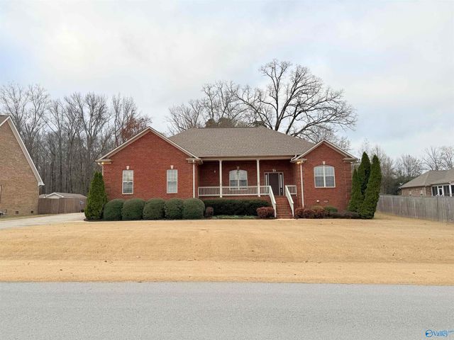 626 Berry Hill Lane, Arab, AL 35016