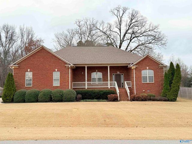 626 Berry Hill Lane, Arab, AL 35016