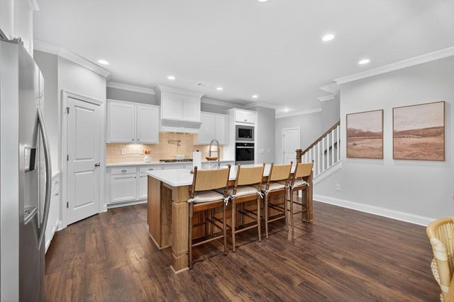 5649 Ernest Way, Flowery Branch, GA 30542