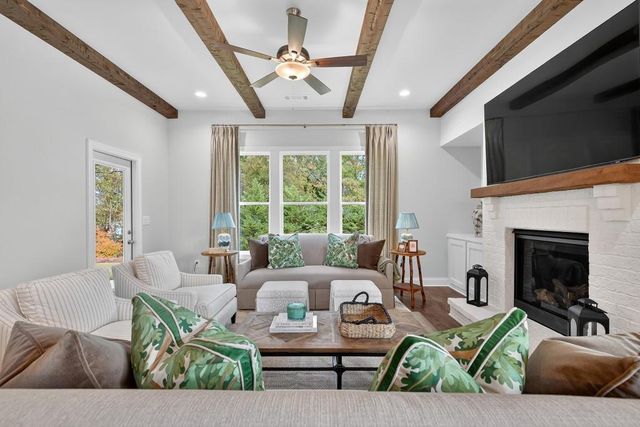 5649 Ernest Way, Flowery Branch, GA 30542