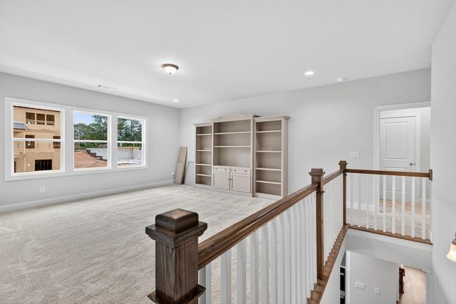 5649 Ernest Way, Flowery Branch, GA 30542