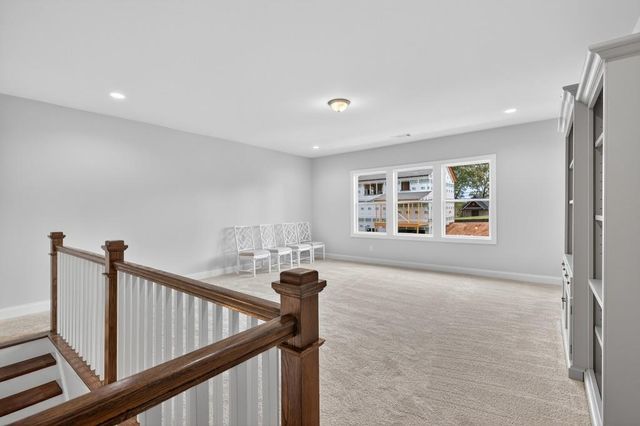 5649 Ernest Way, Flowery Branch, GA 30542