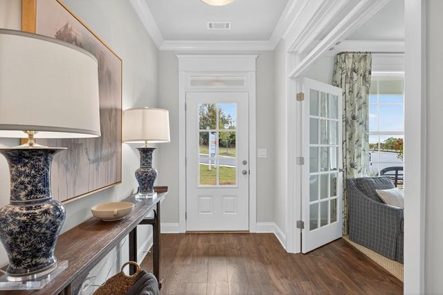 5649 Ernest Way, Flowery Branch, GA 30542