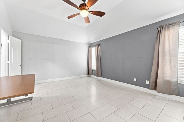 4849 Summer Oaks Lane, Fort Worth, TX 76123