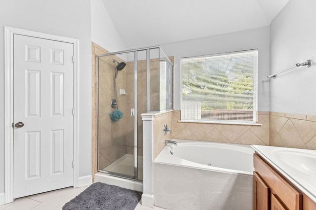 4849 Summer Oaks Lane, Fort Worth, TX 76123