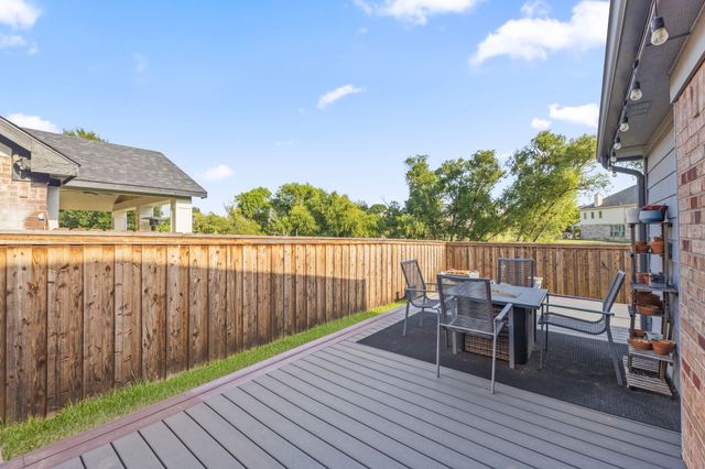 4849 Summer Oaks Lane, Fort Worth, TX 76123