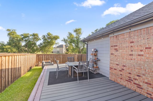 4849 Summer Oaks Lane, Fort Worth, TX 76123