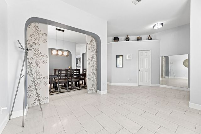 4849 Summer Oaks Lane, Fort Worth, TX 76123