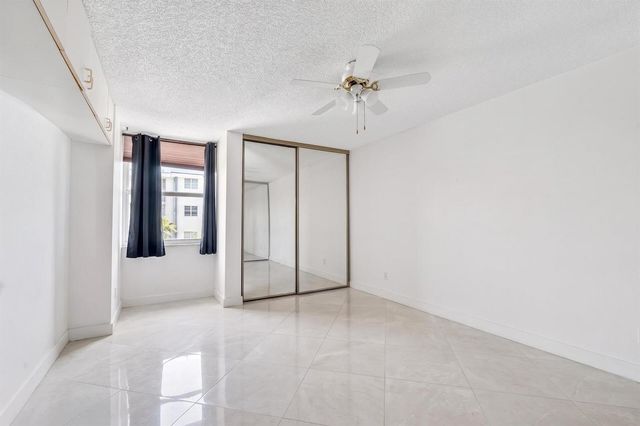 111 Briny Avenue 2711, Pompano Beach, FL 33062