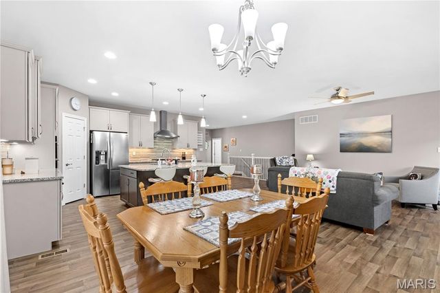 1117 Spruce Forest Drive, Lake St Louis, MO 63367