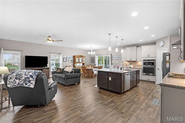 1117 Spruce Forest Drive, Lake St Louis, MO 63367