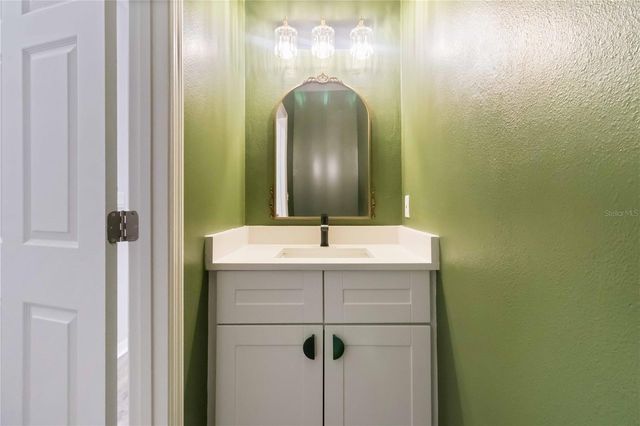 4315 TYLER CIRCLE N, St Petersburg, FL 33709