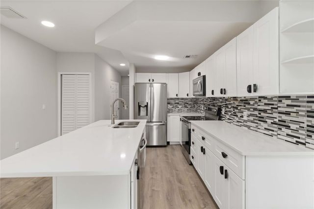 4315 TYLER CIRCLE N, St Petersburg, FL 33709