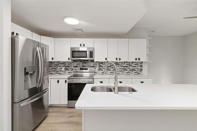 4315 TYLER CIRCLE N, St Petersburg, FL 33709