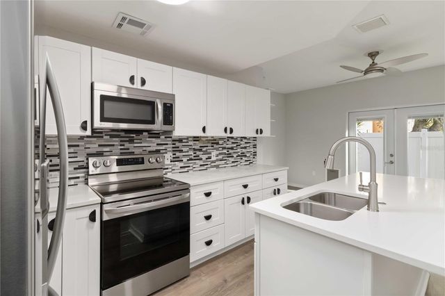 4315 TYLER CIRCLE N, St Petersburg, FL 33709