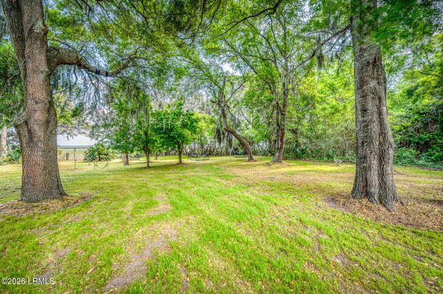 70 Nathan Pope Road, St. Helena Island, SC 29920