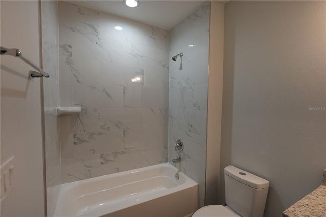 17196 BONNIE AVENUE, Port Charlotte, FL 33954