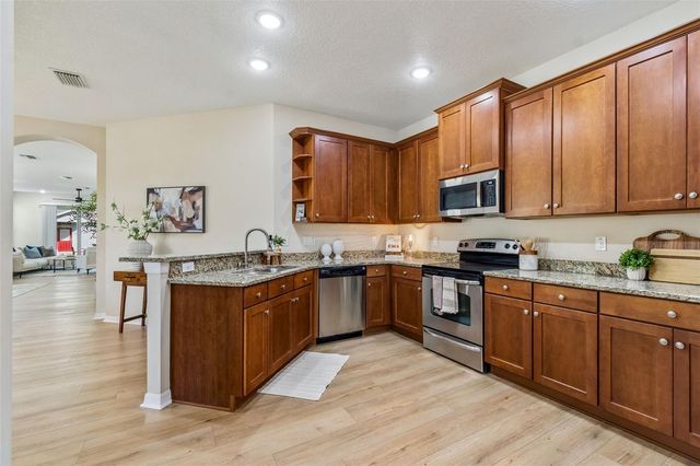 7533 DEER PATH LANE, Land O Lakes, FL 34637