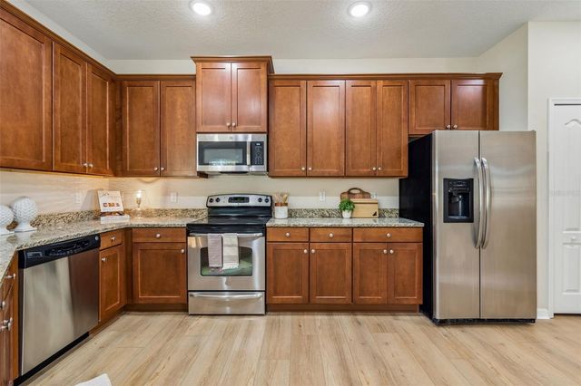 7533 DEER PATH LANE, Land O Lakes, FL 34637