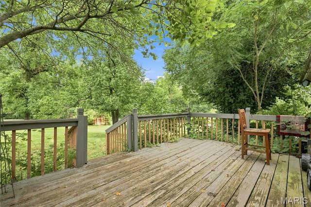 9802 Sandy Church Road, Hillsboro, MO 63050