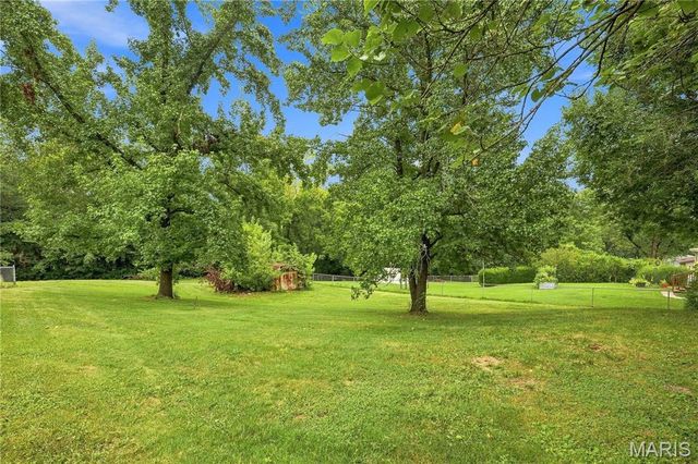 9802 Sandy Church Road, Hillsboro, MO 63050
