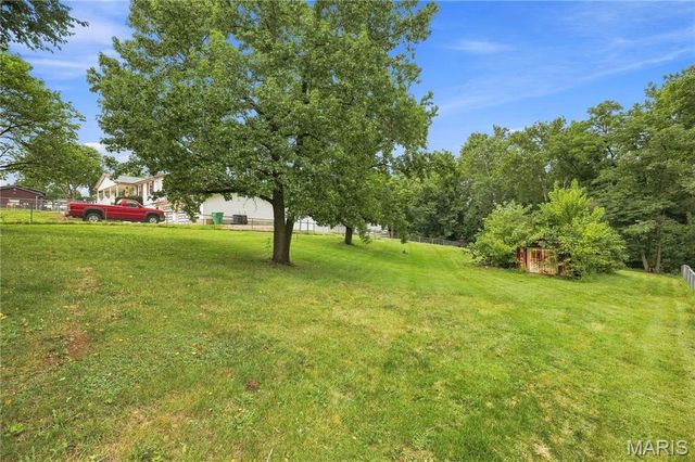 9802 Sandy Church Road, Hillsboro, MO 63050
