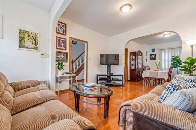 87-63 108th Street, Richmond Hill, NY 11418