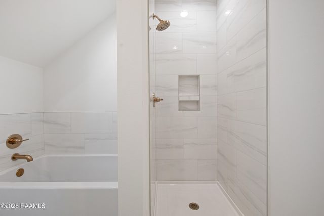 210 Steiner Oaks, Lafayette, LA 70508