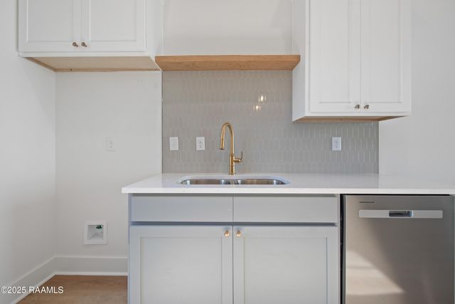 210 Steiner Oaks, Lafayette, LA 70508