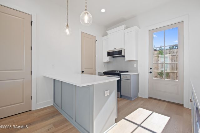 210 Steiner Oaks, Lafayette, LA 70508