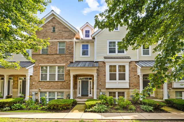 5568 Cambridge Way, Hanover Park, IL 60133
