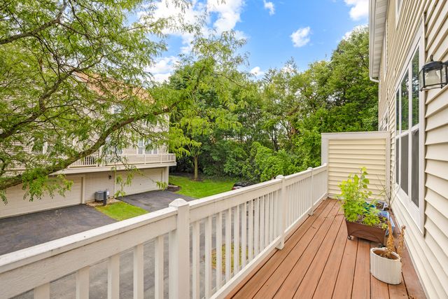 5568 Cambridge Way, Hanover Park, IL 60133