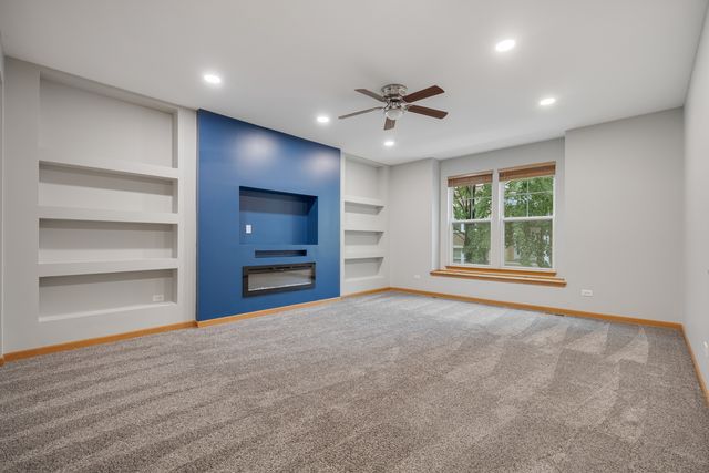 5568 Cambridge Way, Hanover Park, IL 60133