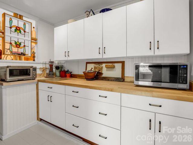 200 Piney Mountain Road, Tryon, NC 28782