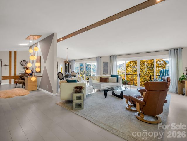 200 Piney Mountain Road, Tryon, NC 28782