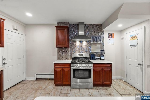 130 Renner Avenue, Newark, NJ 07112