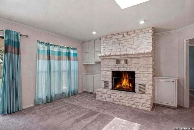 1633 WILLOW CREEK RD, Seguin, TX 78155