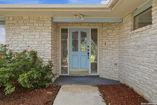 1633 WILLOW CREEK RD, Seguin, TX 78155
