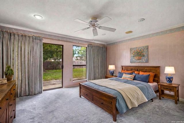 1633 WILLOW CREEK RD, Seguin, TX 78155