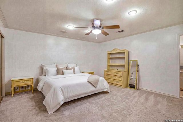 1633 WILLOW CREEK RD, Seguin, TX 78155