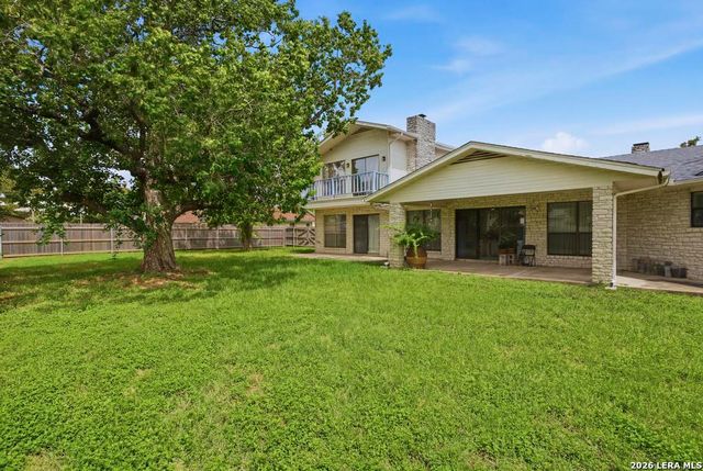 1633 WILLOW CREEK RD, Seguin, TX 78155