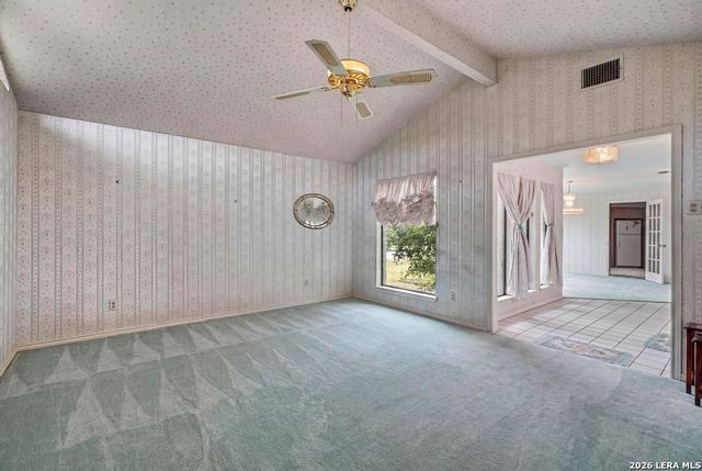 1633 WILLOW CREEK RD, Seguin, TX 78155
