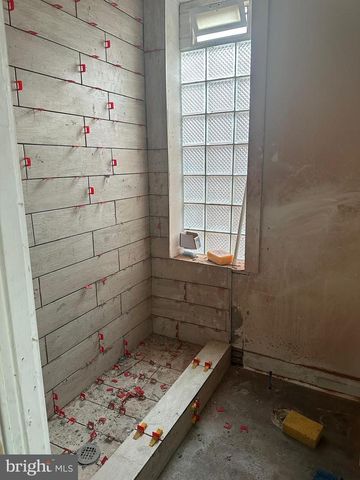 833 VANDEVER AVE, Wilmington, DE 19802